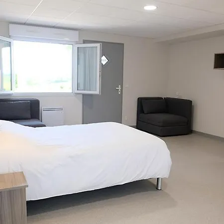 Les Quatre Vents Hotel Courpiere