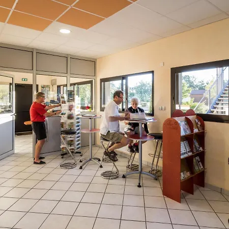 Les Quatre Vents Hotel *